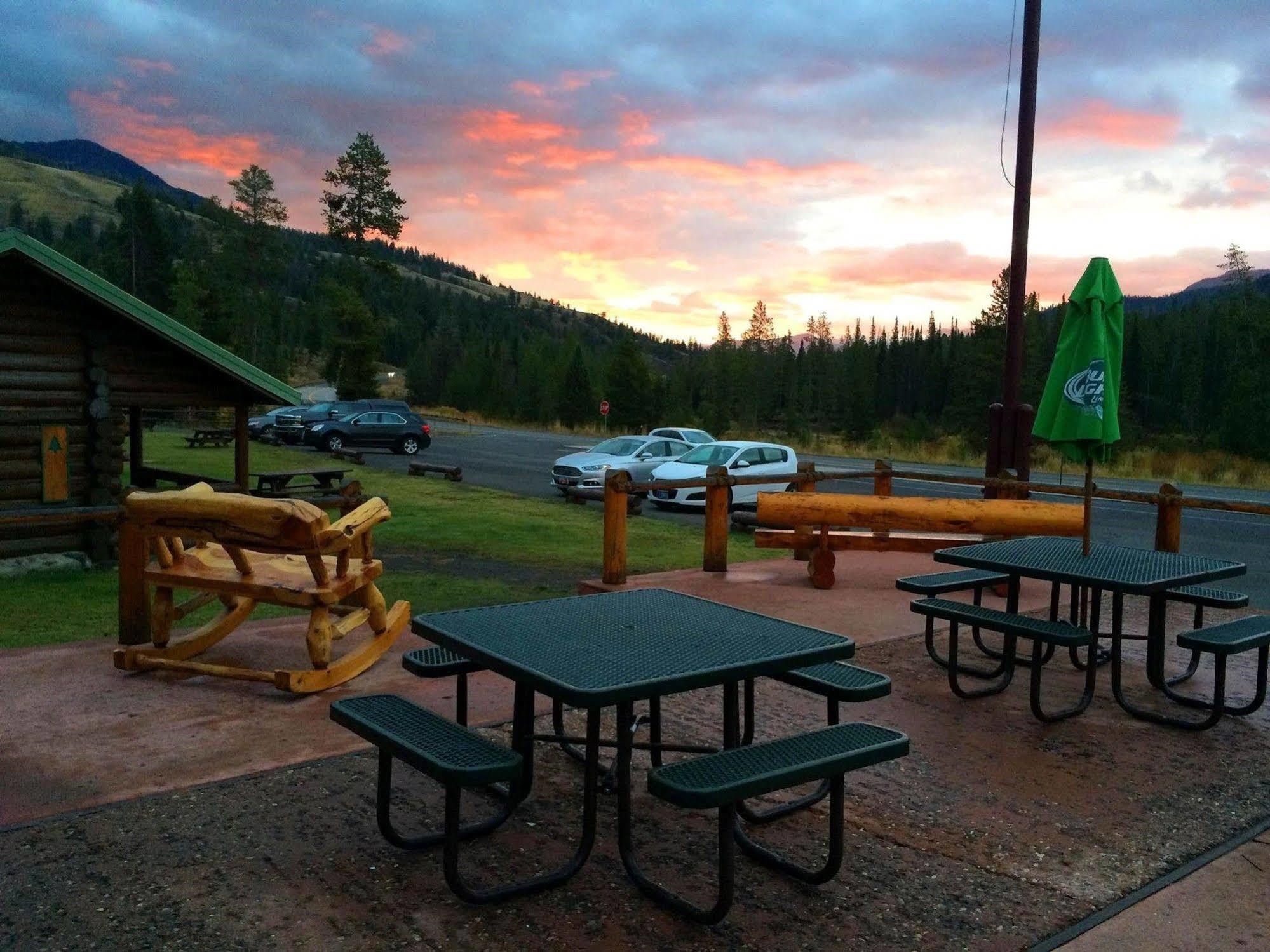 Pahaska Tepee Resort Cody Esterno foto